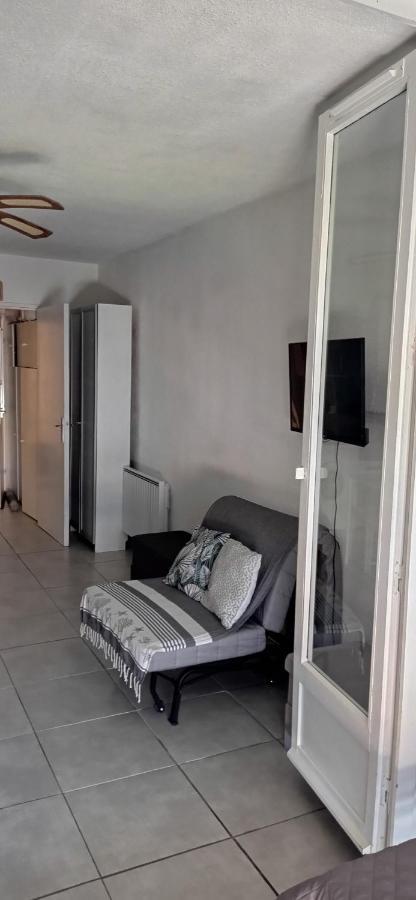 Sur Le Port, Studio Avec Vue Sur La Marina Apartment Gruissan Exterior foto